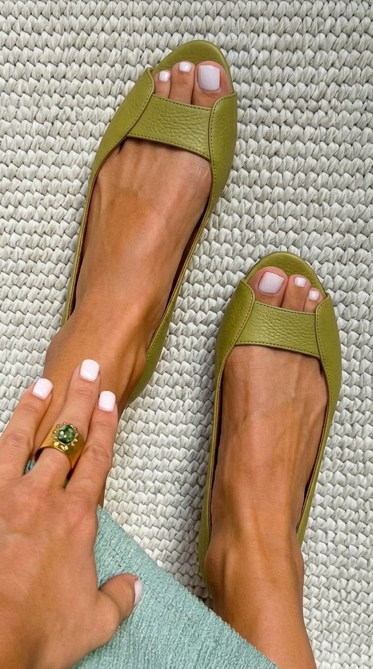 ADELINA | Złote Sandały Comfort Chic