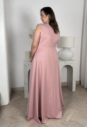 GRACE MAXI SUKIENKA PLUS SIZE DŁUGA Z ASYMETRYCZNYM DOŁEM. PUDROWY RÓŻ 01 image 9