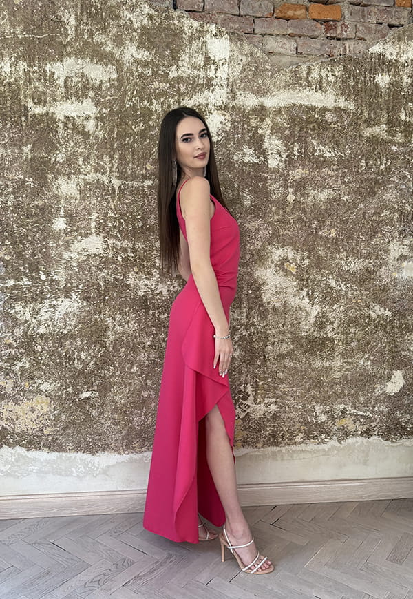 JENNY DŁUGA SUKIENKA  MAXI NA JEDNO RAMIĘ Z FALBANĄ. FUKSJA 06 image 3