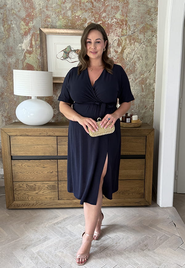 LISBONA SUKIENKA PLUS SIZE KOPERTOWA MIDI. GRANATOWA 13 image 5