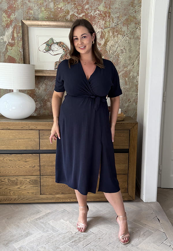 LISBONA SUKIENKA PLUS SIZE KOPERTOWA MIDI. GRANATOWA 13 image 2