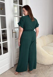 VALENCIA II KRÓTKI RĘKAW  KOMBINEZON POWIĘKSZONY PLUS SIZE Z PASKIEM I DŁUGIMI NOGAWKAMI. BUTELKOWA ZIELEŃ 03  image 5