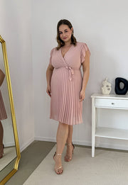 CLARET GŁADKA SUKIENKA PLISOWANA PLUS SIZE DO KOLAN. PUDROWY RÓŻ 04 image 4