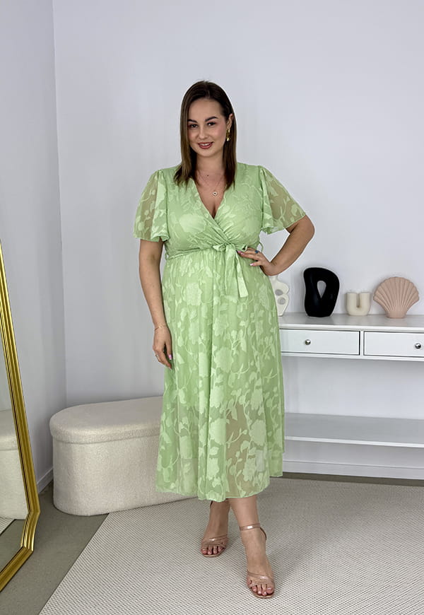 LUIZA  SZYFONOWA SUKIENKA MIDI ROZKLOSZOWANA Z OZDOBNYM HAFTEM. PISTACJA 05 image 3