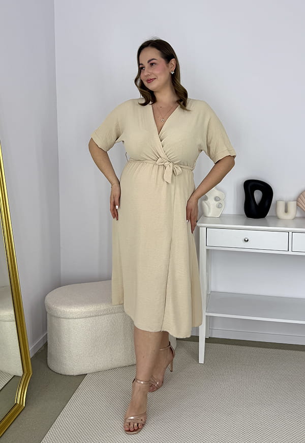 LISBONA KRÓTKI RĘKAW SUKIENKA PLUS SIZE KOPERTOWA MIDI. BEŻOWA 11