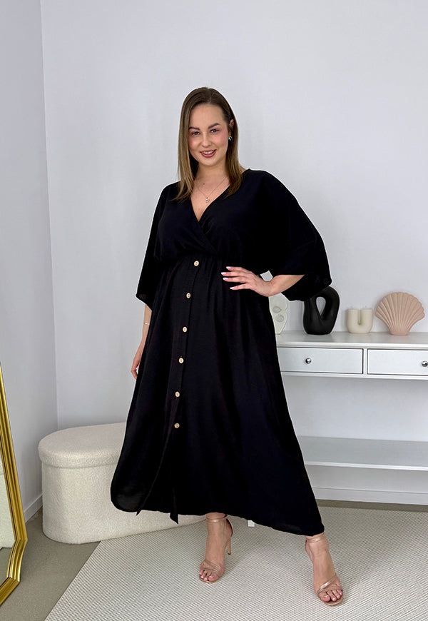 GRETA GŁADKA SUKIENKA PLUS SIZE Z ROZKLOSZOWANYM DOŁEM I GUZIKAMI. CZARNA 01 image 4