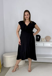 OLIVIA KOPERTOWA ROZKLOSZOWANA SUKIENKA PLUS SIZE Z FALBANAMI. CZARNA 04 image 5