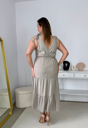 BOW WISKOZOWA SUKIENKA PLUS SIZE NA RAMIĄCZKACH Z ROZKLOSZOWANYM DOŁEM I KOKARDAMI. FANGO 04 image 6