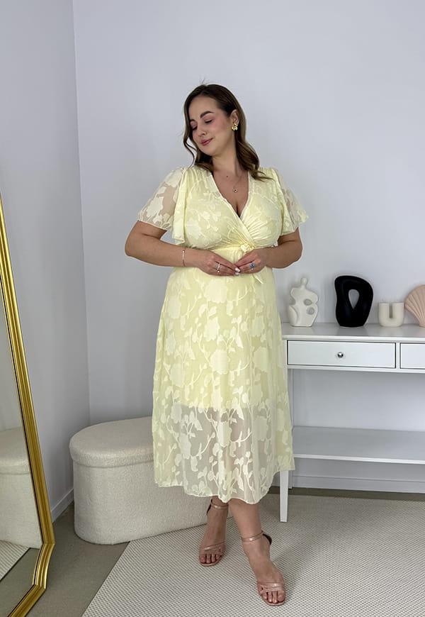 LUIZA SZYFONOWA SUKIENKA MIDI ROZKLOSZOWANA Z OZDOBNYM HAFTEM. MASEŁKOWA ŻÓŁTA 03 image 3