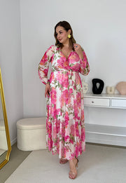 ELENA DŁUGA SUKIENKA PLUS SIZE Z ELASTYCZNEJ SIATECZKI  W KWIATY. BIAŁO/KORALOWE KWIATY 07 image 2