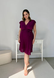 CLARET GŁADKA SUKIENKA PLISOWANA PLUS SIZE DO KOLAN. ŚLIWKOWA 07
