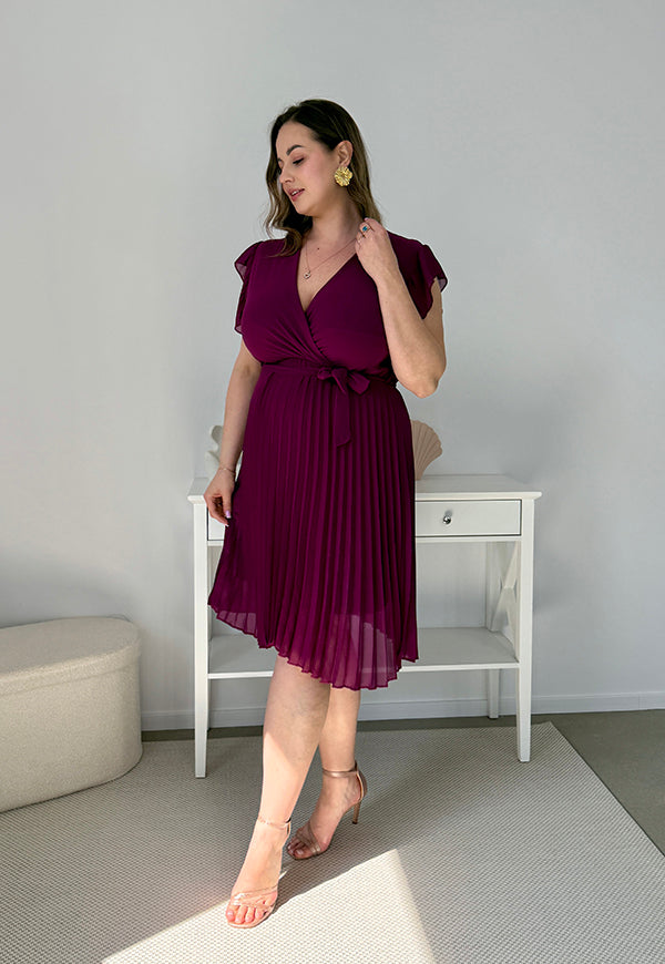 CLARET GŁADKA SUKIENKA PLISOWANA PLUS SIZE DO KOLAN. ŚLIWKOWA 07 image 3