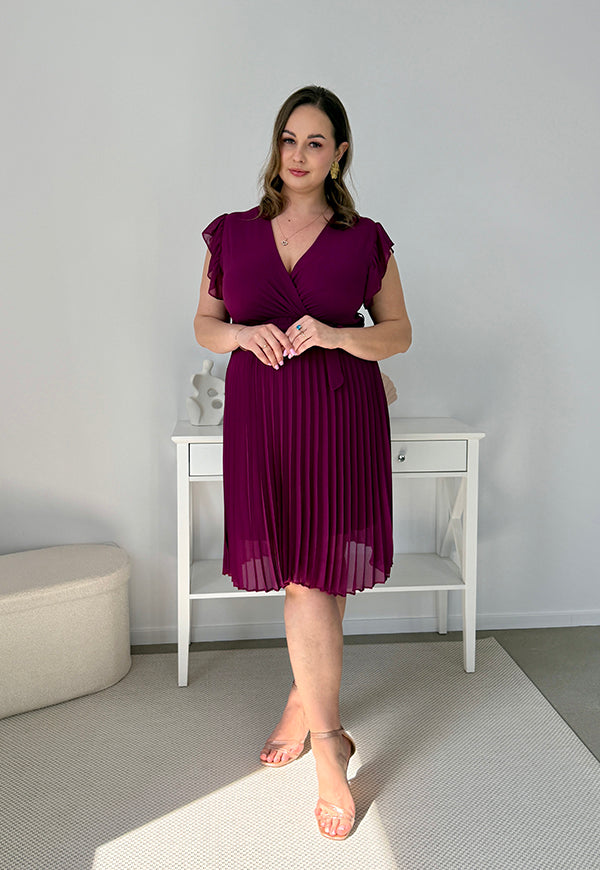 CLARET GŁADKA SUKIENKA PLISOWANA PLUS SIZE DO KOLAN. ŚLIWKOWA 07 image 4
