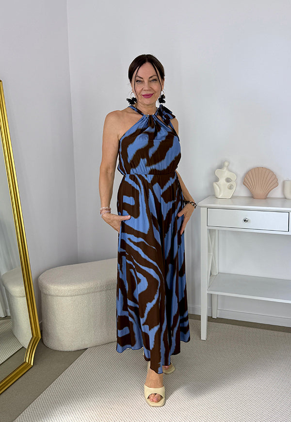ELIZA SUKIENKA DŁUGA WISKOZOWA PLUS SIZE WIĄZANA WE WZORY. CZEKOLADOWO/NIEBIESKA 05 image 3